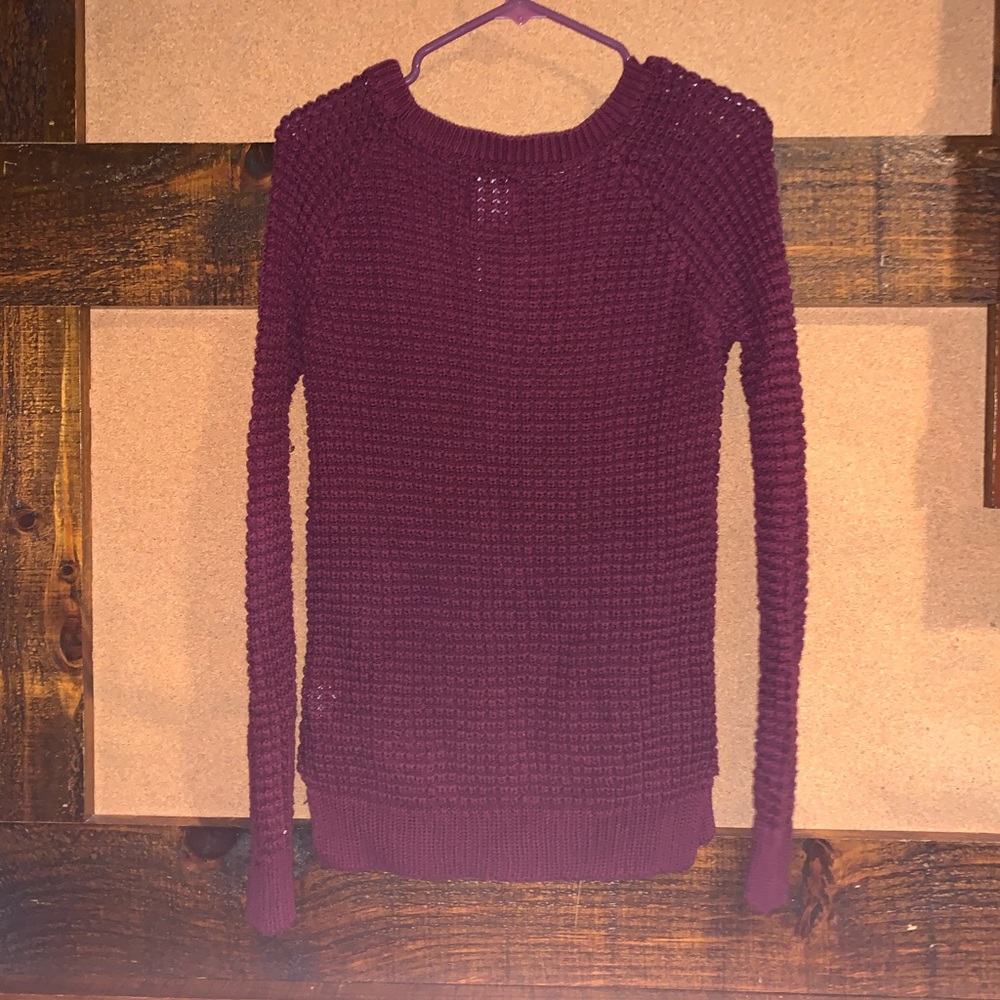 AMERICAN EAGLE SWEATER